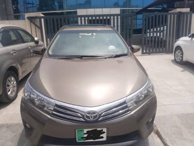 Toyota Corolla Altis Grande CVT-i 1.8 2016