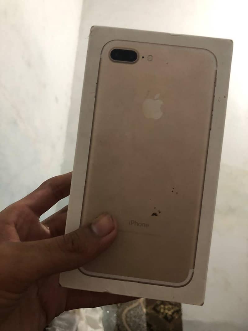 Apple iPhone 7 Plus 2