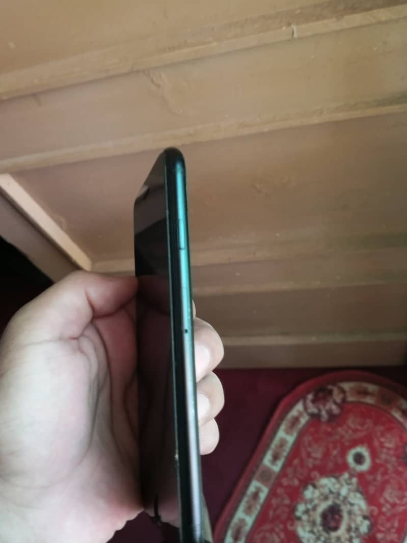 Apple iPhone SE 3