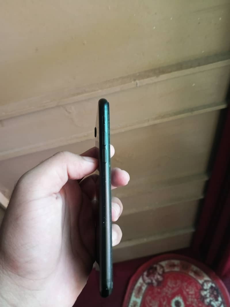 Apple iPhone SE 4