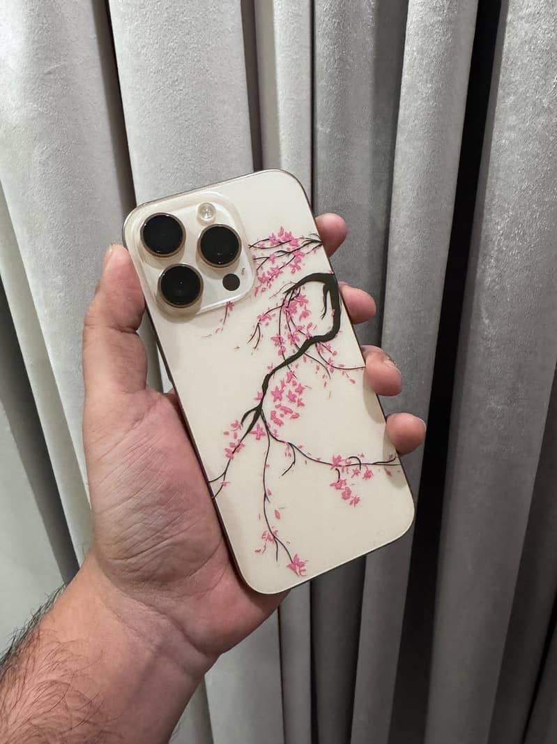 Iphone 16 pro 0