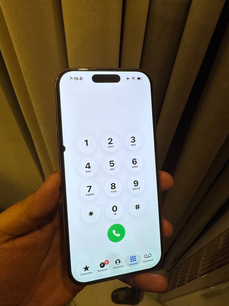 Iphone 16 pro 4