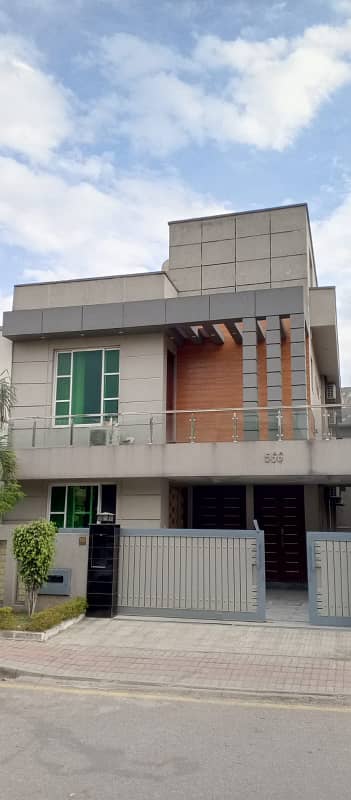Solar system install 10 Marla 5 bedroom phase 8 sector G bahria town Rawalpindi