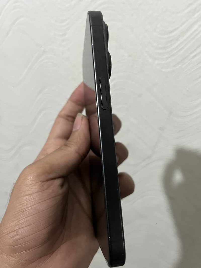 IPhone 15 Pro 2