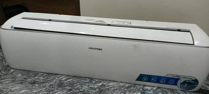 2 ton Hisense inverter just like new