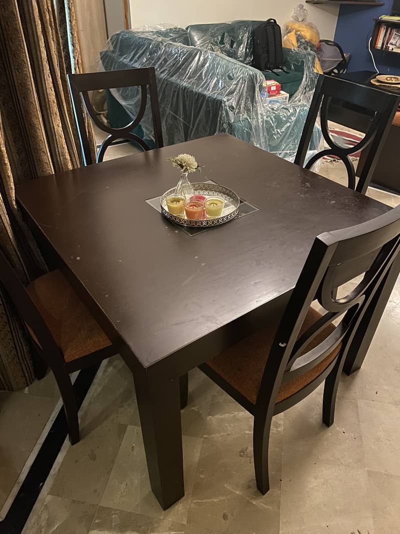 4 persons solid wood dining table 0
