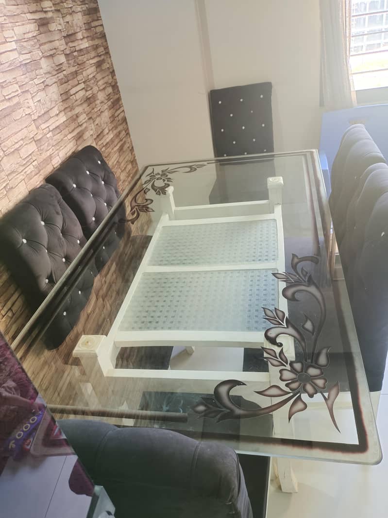 6 seated Dining Table set 1
