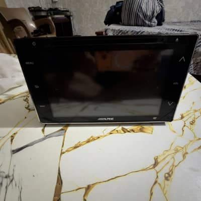 LCD original panal with frame2018 Toyota Corolla altis