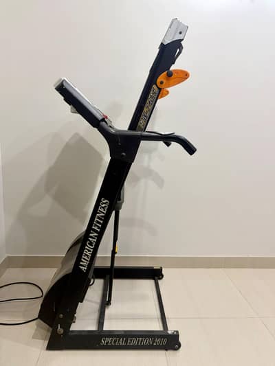 Excellent condition American Treadmill TM-7425 for sale