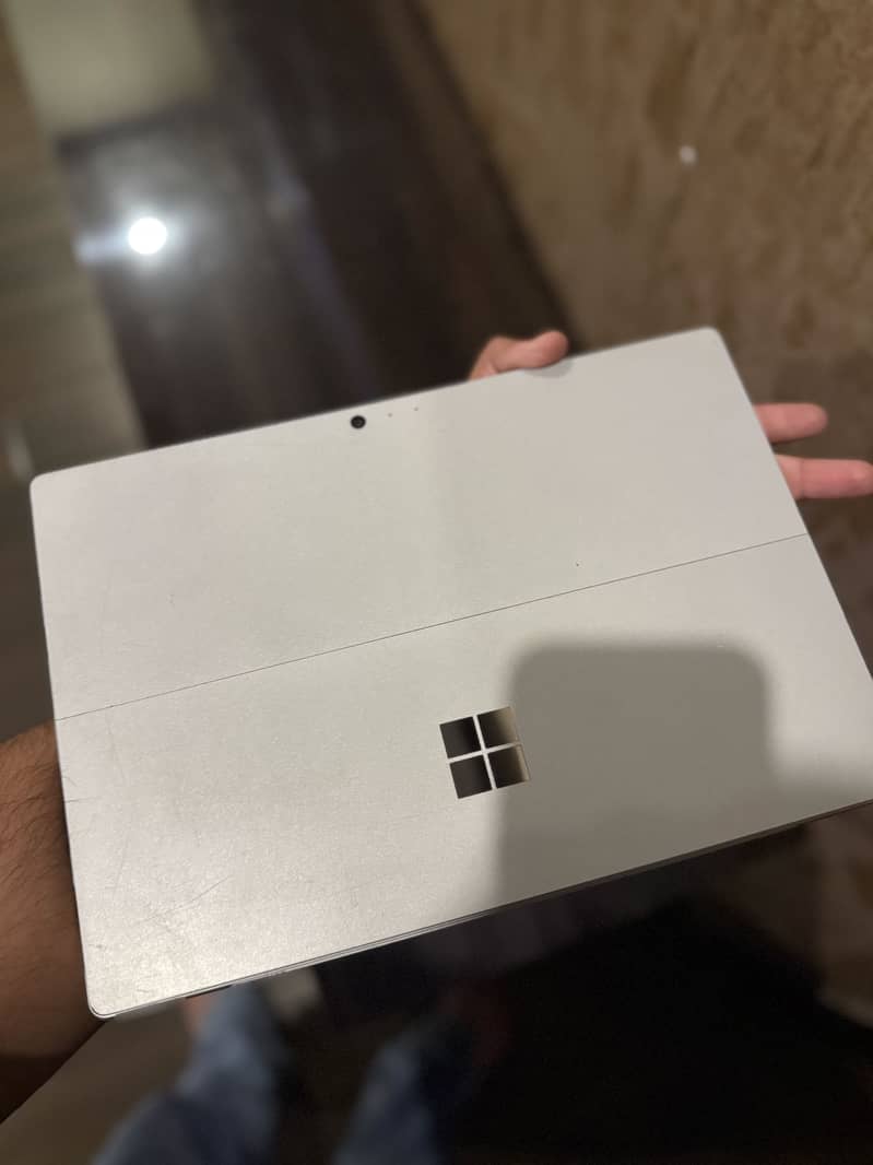 Microsoft Surface Pro 5 (2017) 5