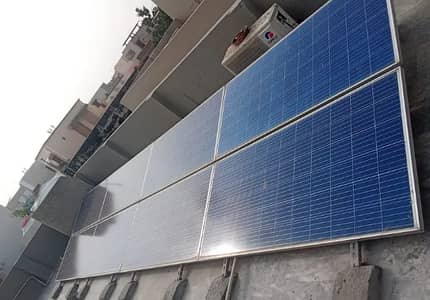 JA Solar Panel 325W good working condition