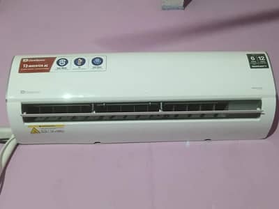 Ac invertor 1.5 Ton urgent for sell