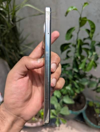 Tecno camon 30
