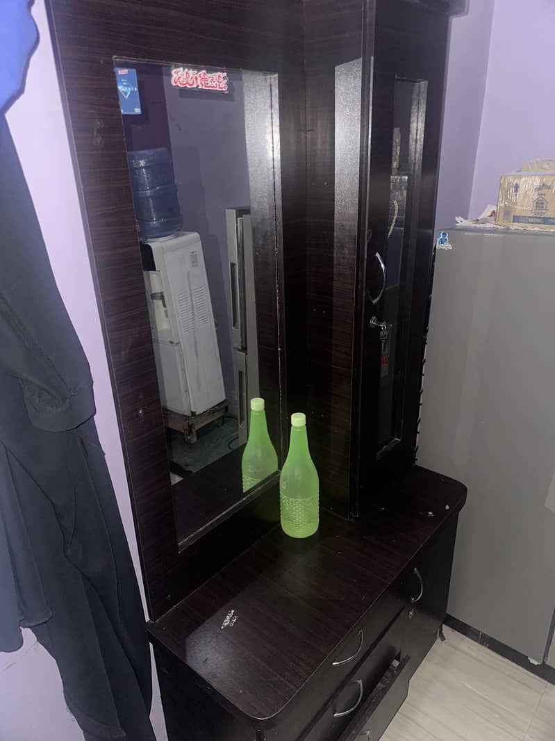 Dressing table 2