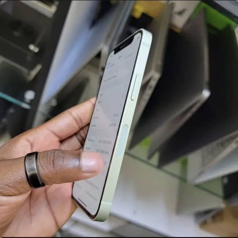 Apple iPhone 12 5