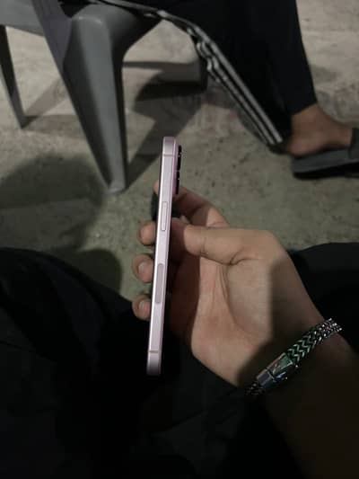 Apple iPhone 15