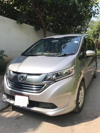 Honda Freed + Hybrid G Honda Sensing 2018