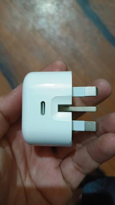 IOS 20W Original Charger – Like New