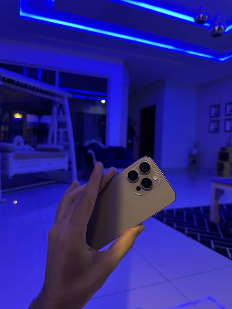 Apple iPhone 15 Pro 0