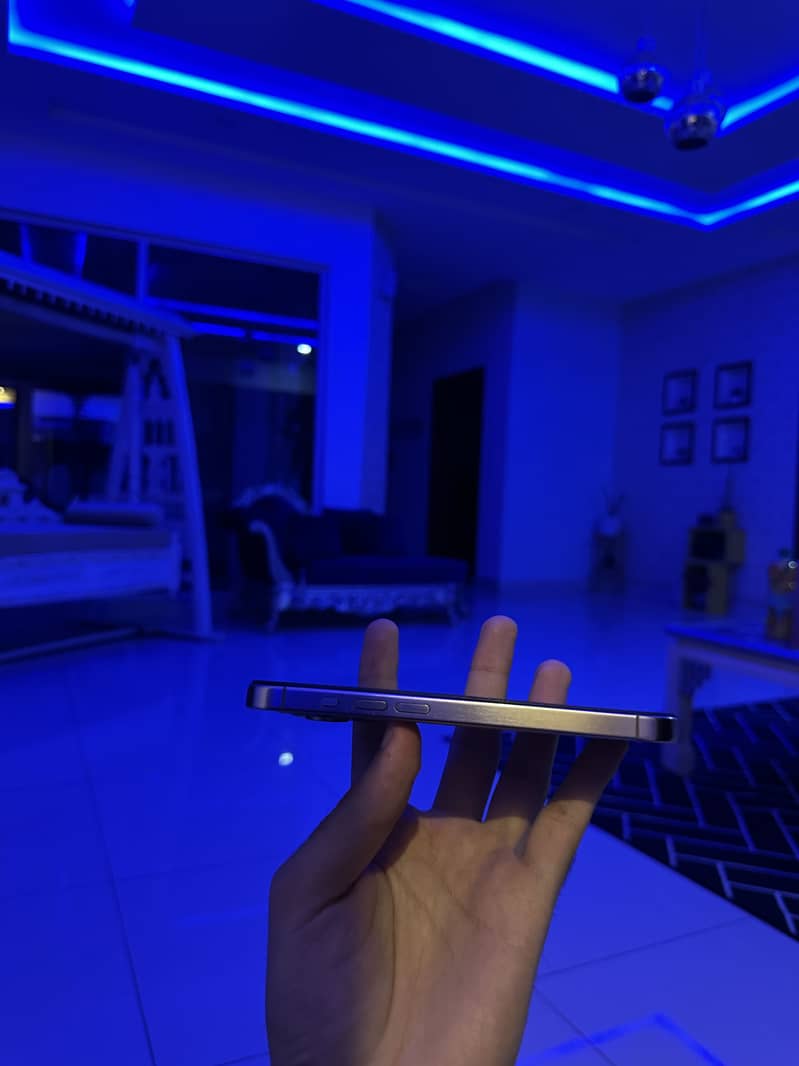 Apple iPhone 15 Pro 6