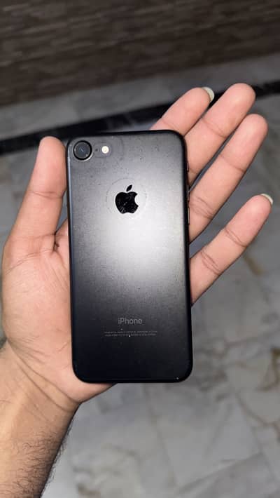 IPHONE 7 PTA APPROVED ALL OKY ORIGINAL PHONE