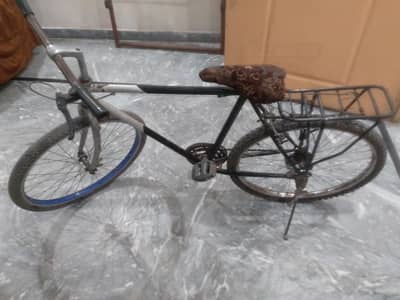 phoenix cycle 26" only buy and use. With extra Saman