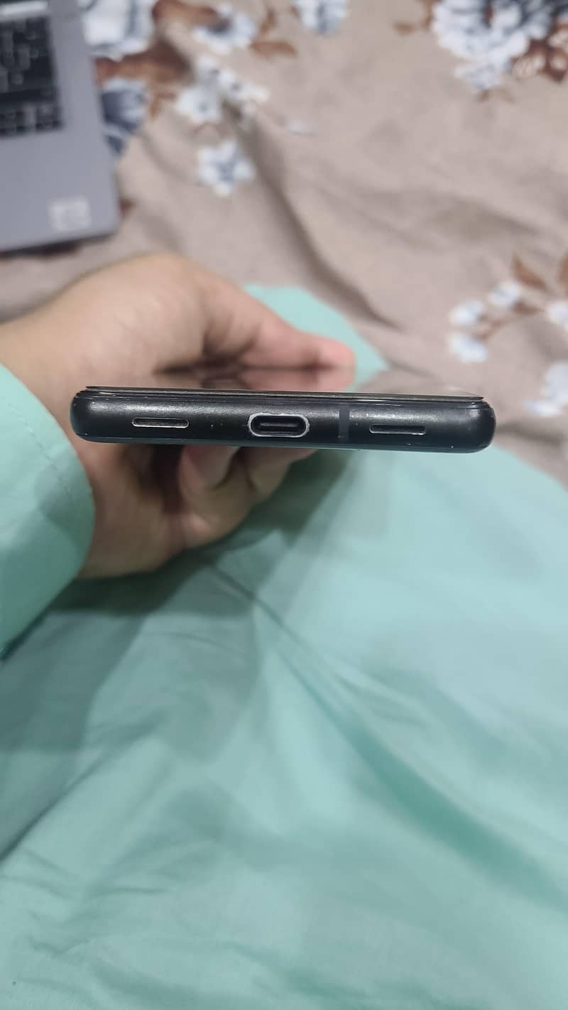 Google pixel 6a 3