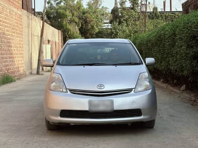 Toyota Prius 2010 Silver for sale 1500cc 2nd Generation