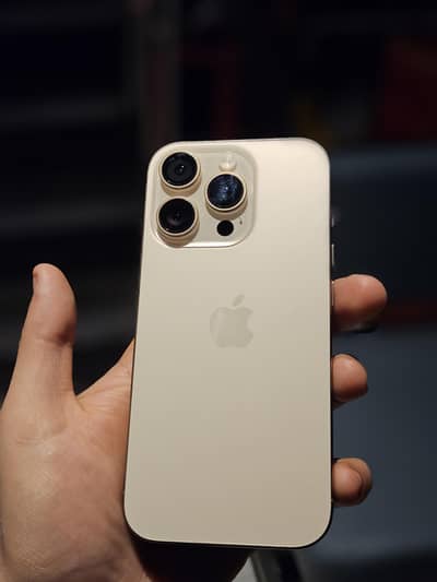 iPhone 16 Pro jv