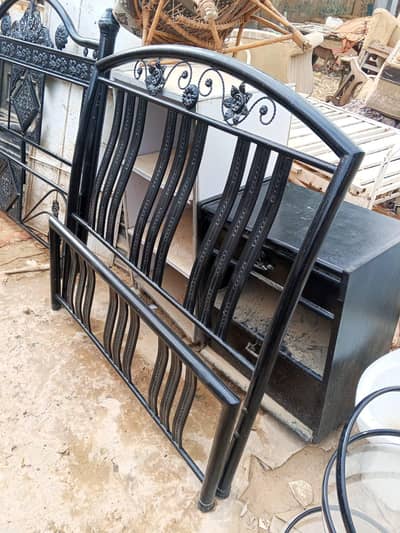 iron bed for sale size 4/6 Gulitan e Joher price 14500 03101188962