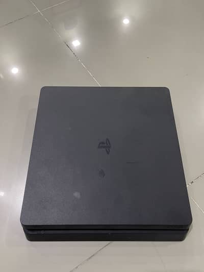 PlayStation 4 slim