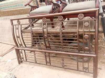 iron bed pipe style size 6/6.5 guliatne Joher price 20000 03101188962