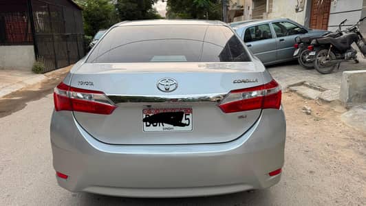 Toyota Corolla GLI 2017 bumper to bumper original manual like a new