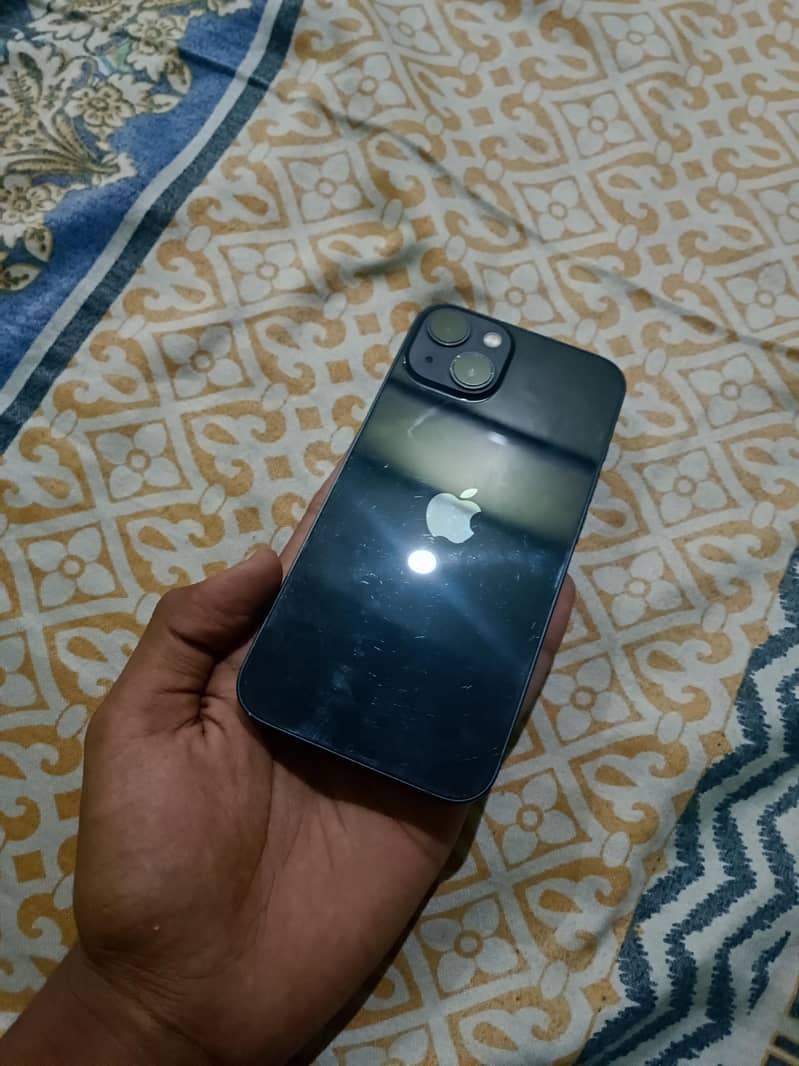 Apple iPhone 13 2