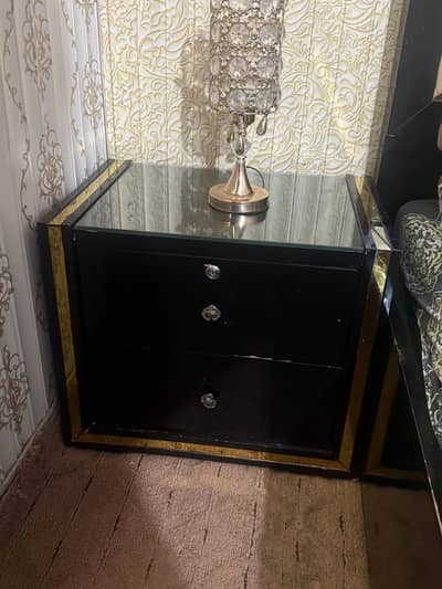Bedsides tables