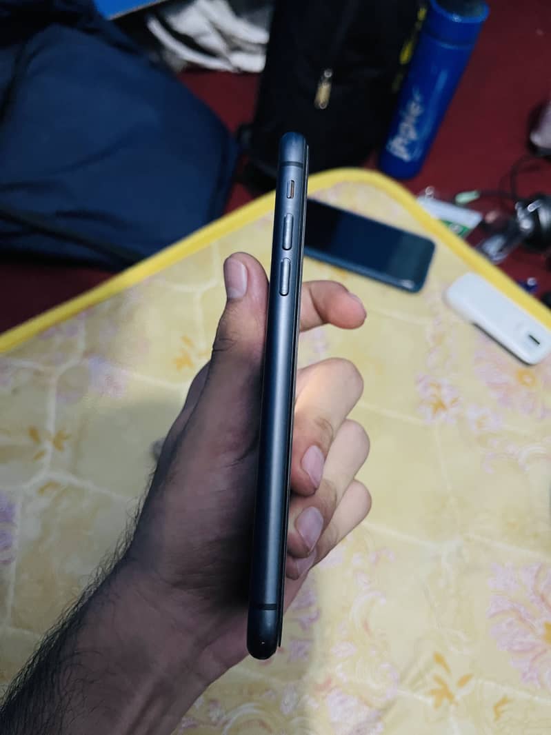 Apple iPhone 11 1