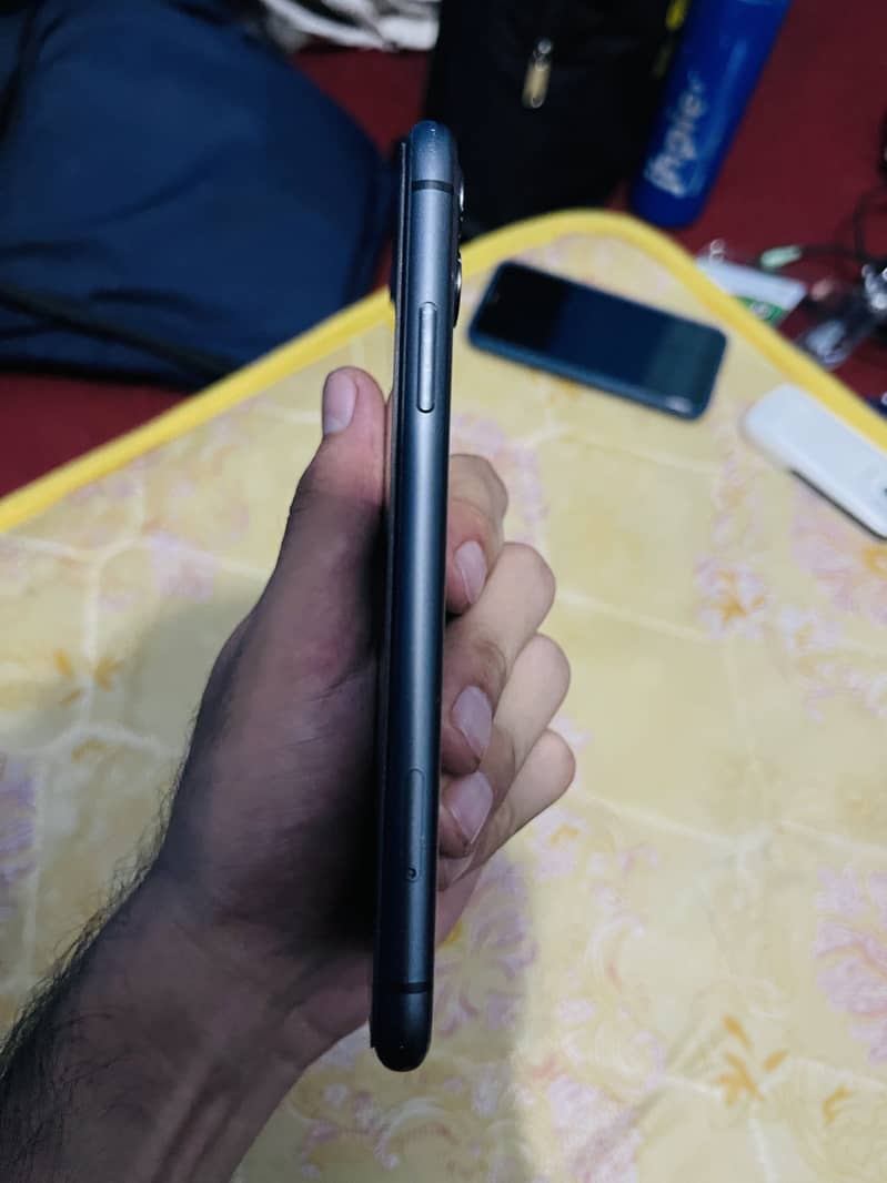 Apple iPhone 11 2