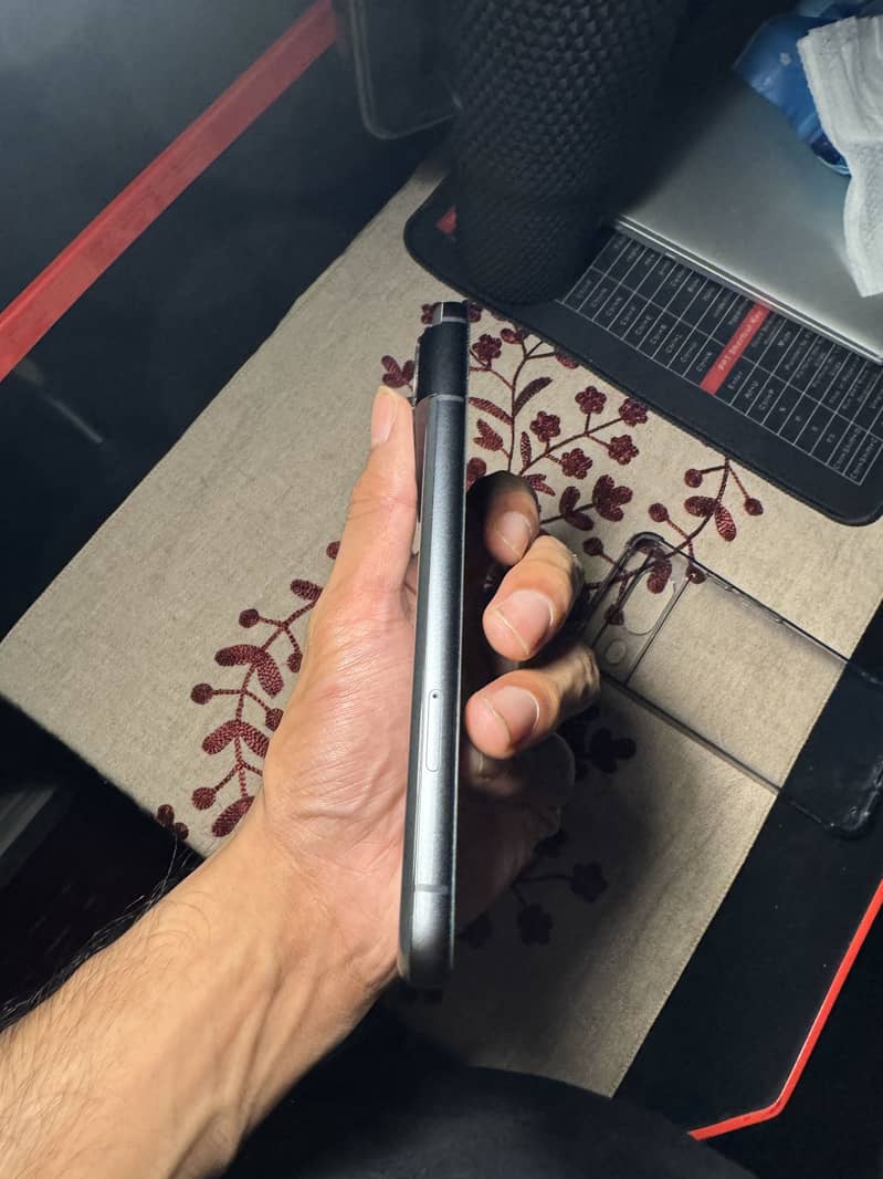 Google Pixel 8 5