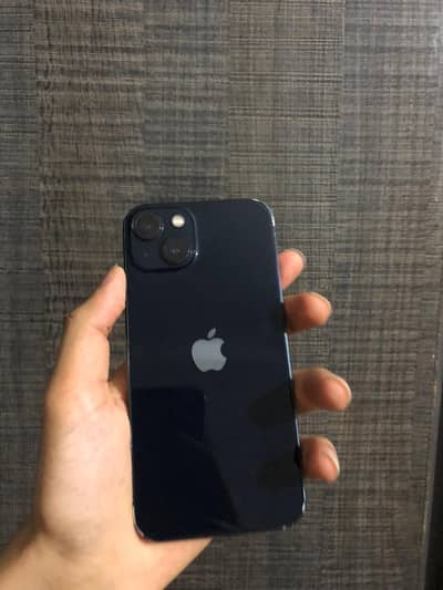 Apple iPhone 13