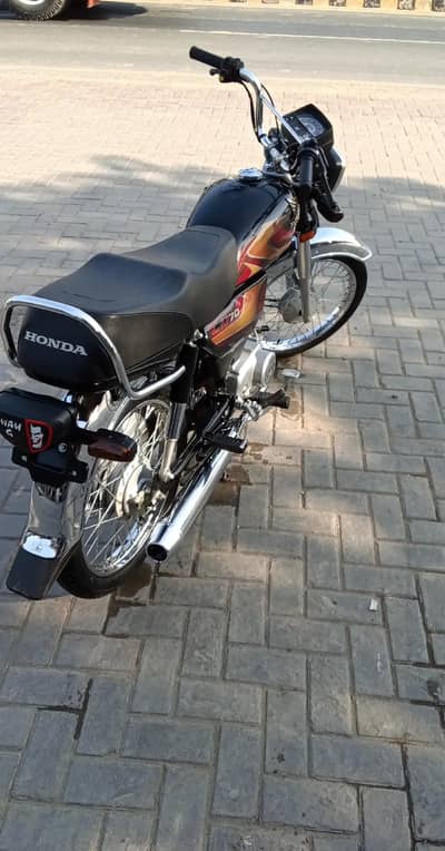 Honda CD70 2026