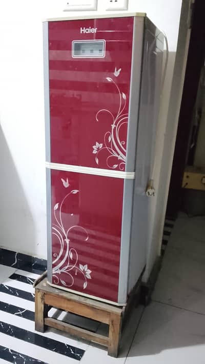 Haier  Water Dispenser - HWD-3901D _ with Mini Fridge.