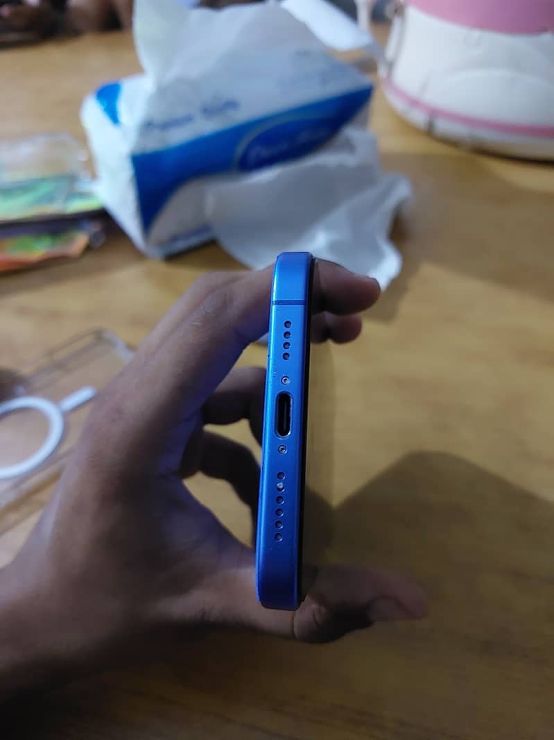 Apple iPhone 16 Plus 5