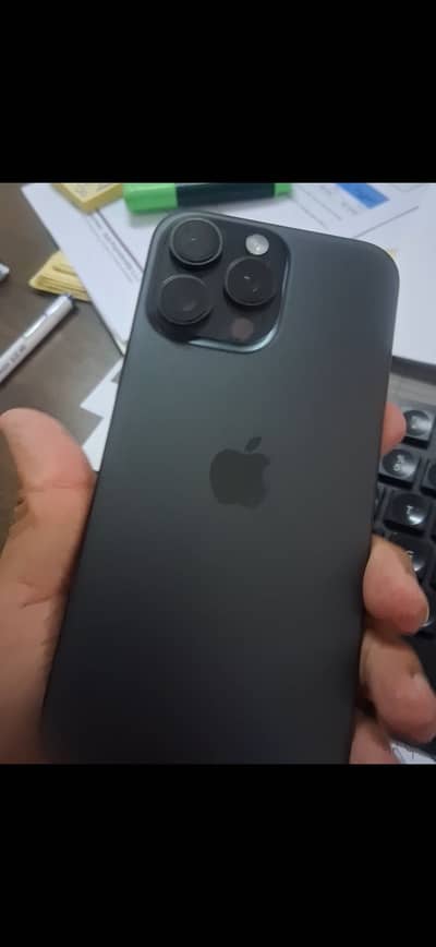 Apple iPhone 16 Pro Max