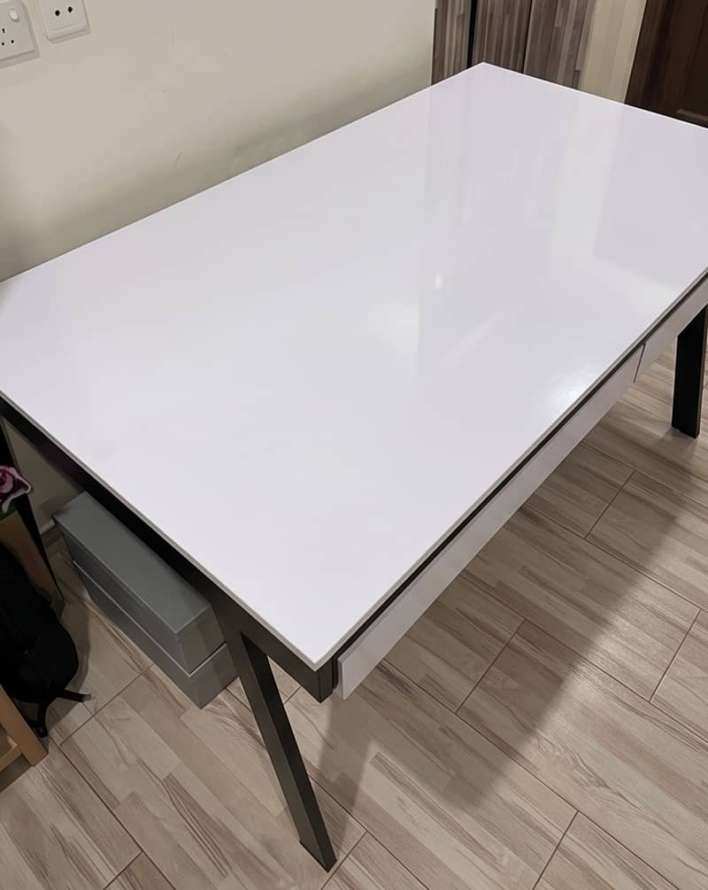Studio Table/ Computer Table/ Laptop Table/ Workstation/ Office Table 2