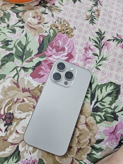 Apple iPhone 15 Pro