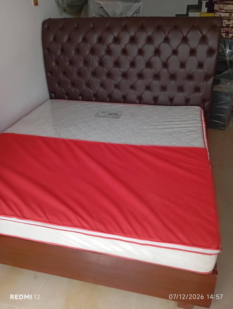 Uni Bed 4