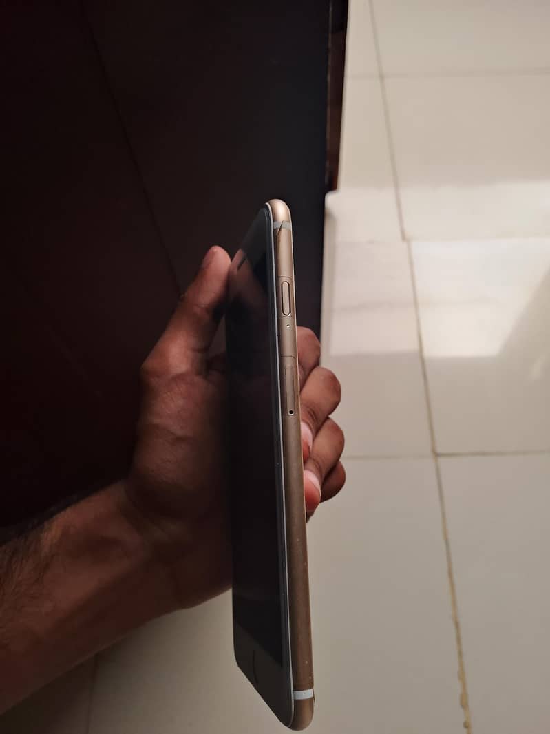 Apple iPhone 6S Plus 3