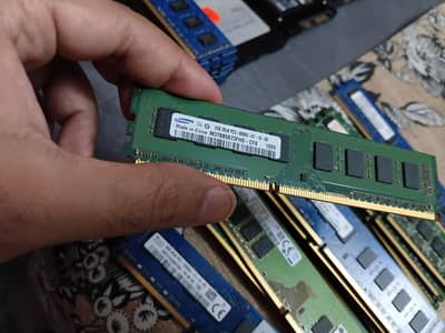 2GB DDR3 RAMS From USA imports 1000RS Each