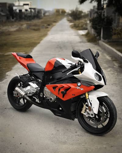 BMW S1000RR 2012 Powerful and Clean Bike