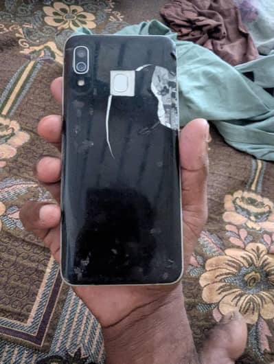 Samsung Mobile A30